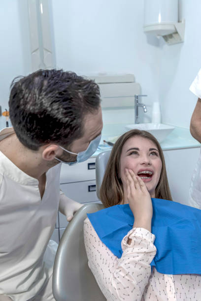 Best Emergency Dental Care for Broken or Chipped Teeth in North New Hyde Park, NY